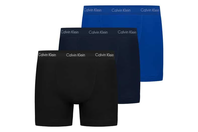 Pack de 3 bóxers trunk Calvin Klein en negro y azul con cintura elástica con logotipo, para hombre