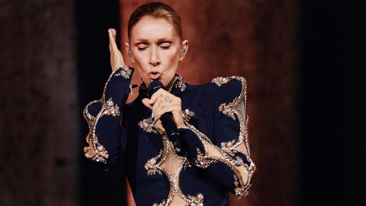 Céline Dion durante su primer recital en París en seis años.