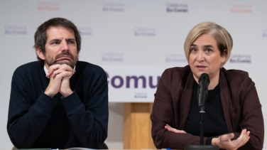 Sectores de Sumar alientan la 'vía Colau' mientras se ignora a Podemos