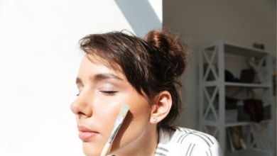 ¿Piel con granitos y rojeces? Este es el color que tiene que tener tu corrector para tapar las imperfecciones