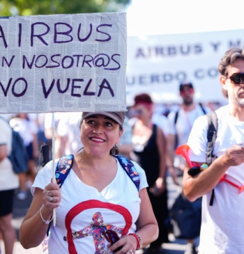 Miles de trabajadores de Airbus llevan a Madrid su batalla por los [...]