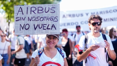 Miles de trabajadores de Airbus llevan a Madrid su batalla por los salarios: "La gente está muy enfadada"