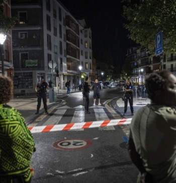 La muerte de un senegalés con problemas mentales a disparos de un [...]