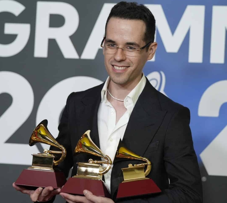 Quién es Edgar Barrera, la mente maestra detrás de los mayores éxitos de Maluma, Manuel Turizo y Karol G