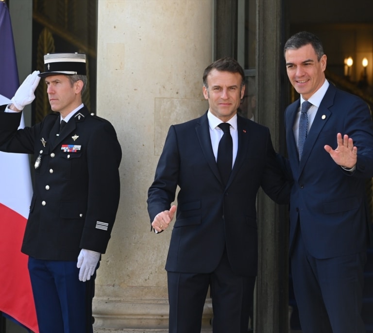 Macron visitará España a finales de septiembre con la ratificación del Tratado de Amistad sobre la mesa