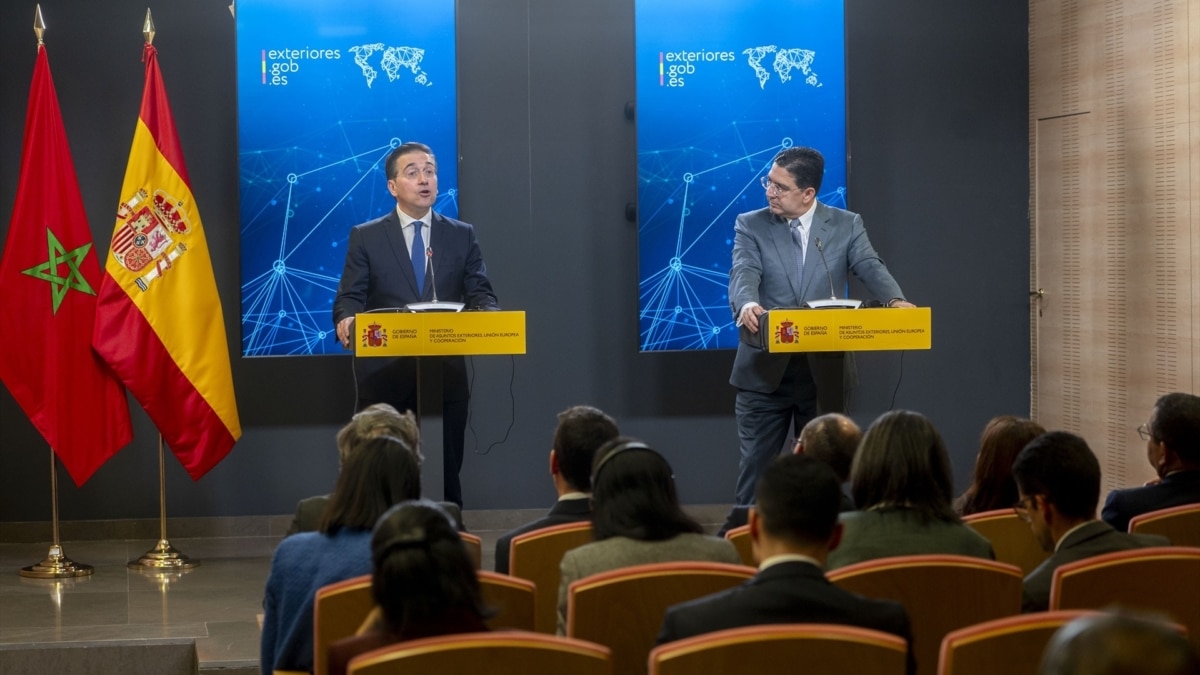 El ministro de Asuntos Exteriores marroquí, Nasser Bourita, con José Manuel Albares