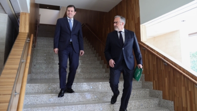 PP y Vox se lanzan desde la Junta de Castilla y León contra la política migratoria del Gobierno con dos recursos