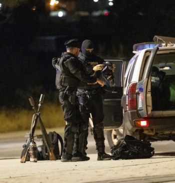La Guardia Civil y la Policía blindan el puerto de Melilla ante [...]