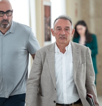 Sumar exige al PSOE cambiar de rumbo en Ceuta: "Basta de hacer [...]