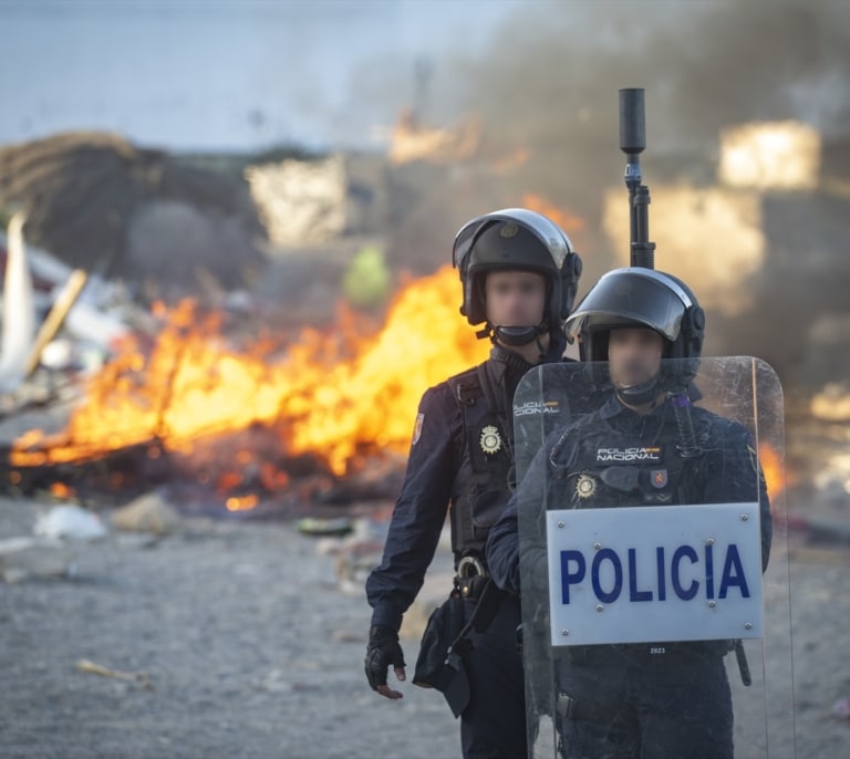 La Policía se prepara para la presencia de grupos radicales en las manifestaciones pacíficas por Ceuta