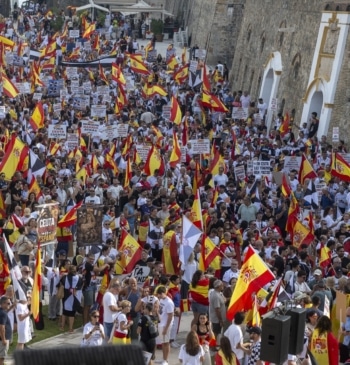 Denuncian ante la Fiscalía "cánticos islamófobos" en las manifestaciones de apoyo a [...]