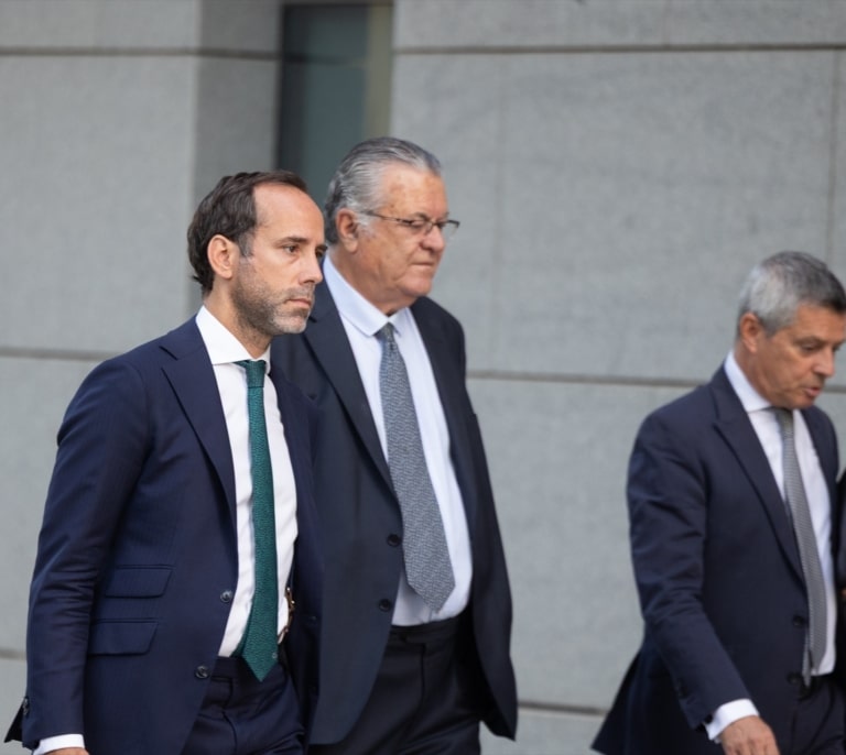 El expresidente de Plus Ultra asegura que acordaron pagar una mordida al socio de Zapatero "ante la duda" de que el rescate fracasara