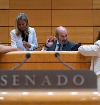 El PP saca adelante en el Senado la reprobación de cinco miembros [...]