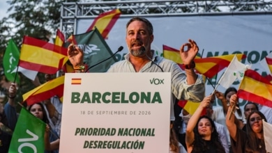 Abascal apela en Barcelona a "la marea de Vox" en la batalla entre "democracia e islam"