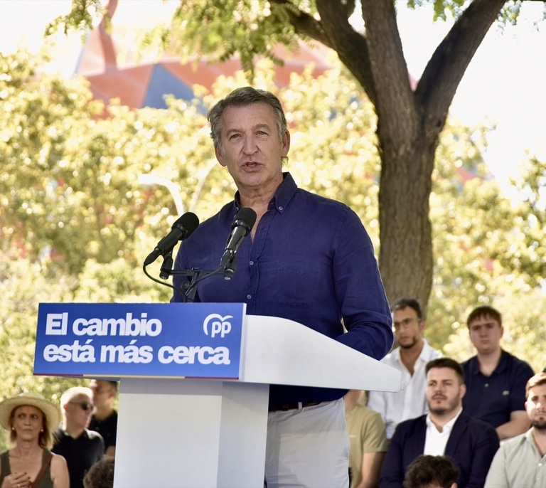 Feijóo anuncia que revisará cómo se concede, se mantiene y "se puede perder" la nacionalidad cuando gobierne