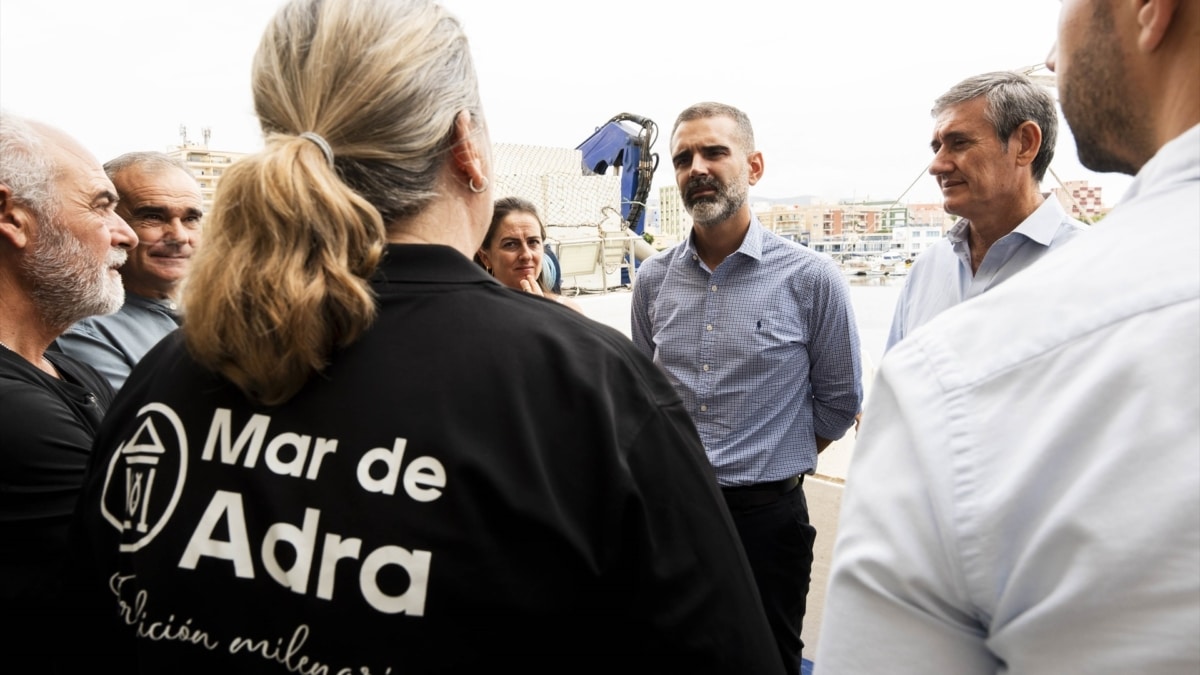 Andalucía pide prorrogar ayudas y adoptar medidas para el sector pesquero ante el precio del combustible