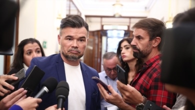 Rufián a Otegi tras su encuentro con Puigdemont: "Pues dile que vote los Decretos, Arnaldo"