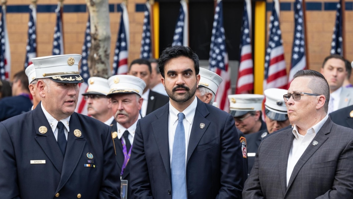 El alcalde de Nueva York, Zohran Mamdani, durante los actos con la Policía por motivo del 25 aniversario del 11-S.