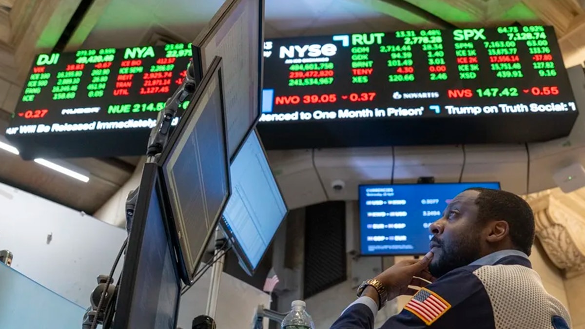 Un trabajador en Wall Street.