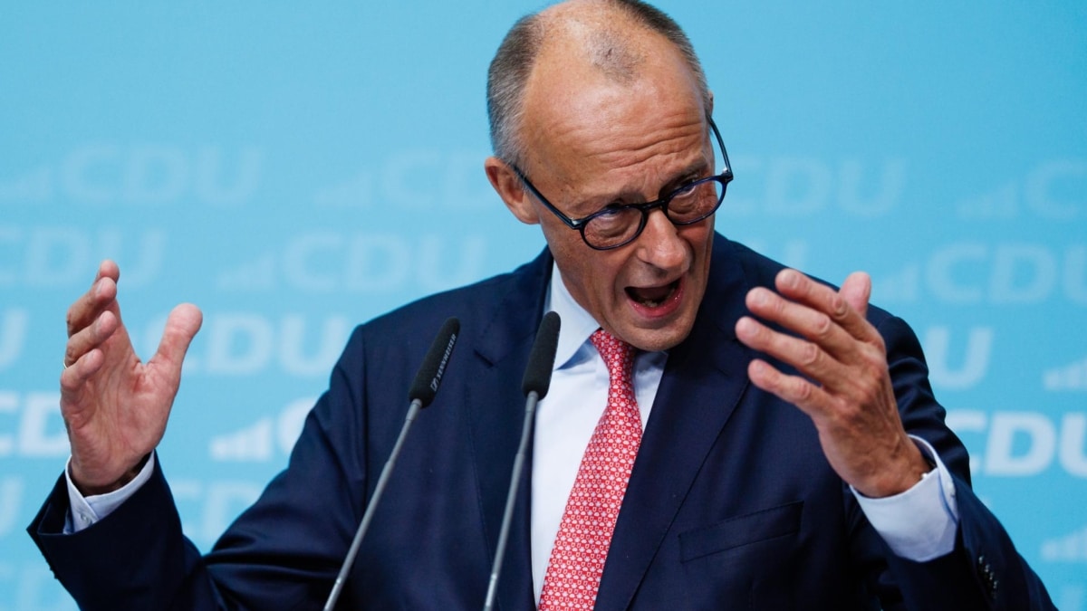 El canciller federal, Friedrich Merz, en el último mitin d campaña de la CDU en Berlín