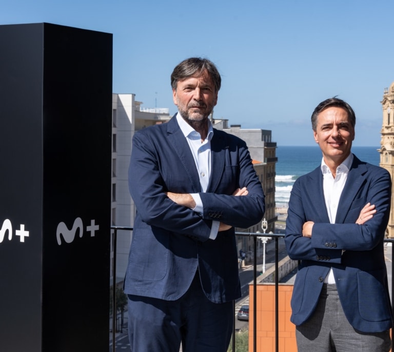 Movistar Plus presume de buena cosecha de cine español con 'El ser querido' y 'La bola negra', y presenta 13 series originales
