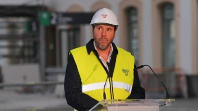 Breve elogio del tren inmóvil del ministro en perpetuo movimiento