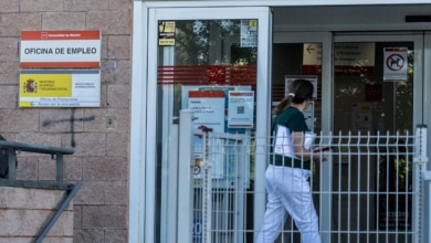 España destruye 163.000 empleos en agosto y el paro crece en 44.419 personas, la mayor subida desde 2019