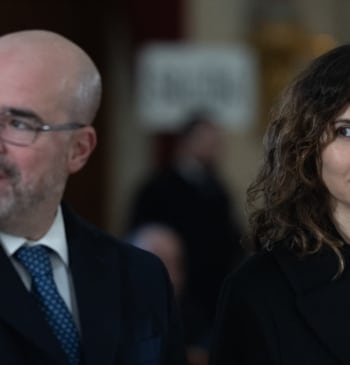 Ayuso manda un requerimiento al delegado del Gobierno para desalojar Sol en [...]