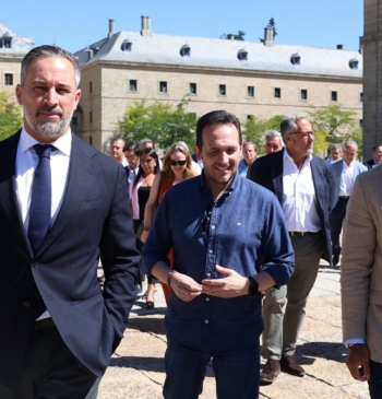 Abascal coincidirá con Feijóo en la manifestación por Ceuta en Cibeles: "Claro [...]