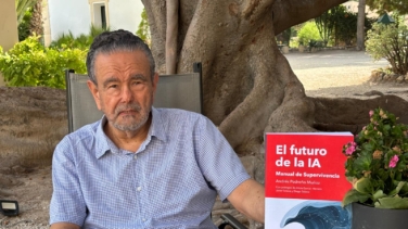 Andrés Pedreño, economista experto en IA: "Europa se ha convertido en una burocracia lenta sin jugar en las grandes ligas tecnológicas"