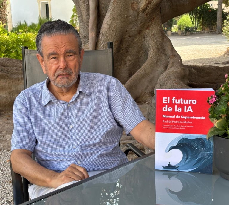 Andrés Pedreño, economista experto en IA: "Europa se ha convertido en una burocracia lenta sin jugar en las grandes ligas tecnológicas"