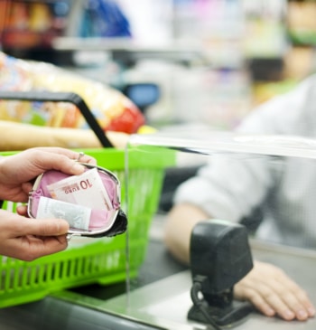 ¿Es legal que una tienda no te deje pagar en efectivo? Esto [...]