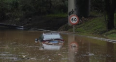 El fuerte temporal en Cataluña deja dos muertos, en Tordera y en Montornès del Vallès, cortes de luz y de tren
