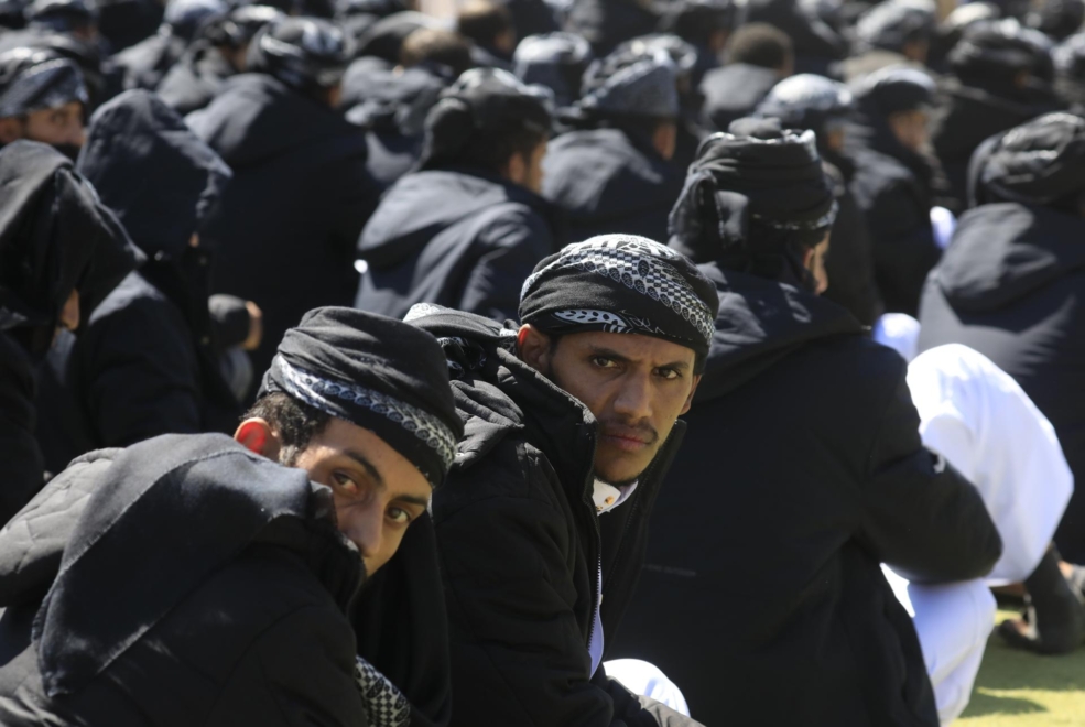 Prisioneros leales al Gobierno oficialista de Yemen liberados este sábado por los hutíes