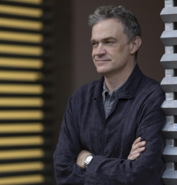 A Radden Keefe le preocupa que la prensa tradicional renuncie "demasiado fácilmente" [...]