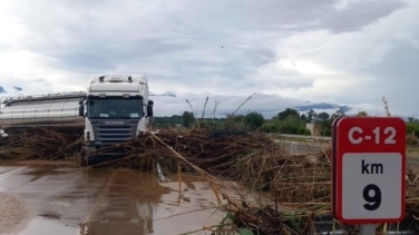 Las lluvias torrenciales dejan más de 200 litros en Tarragona y elevan el riesgo de inundaciones en Murcia