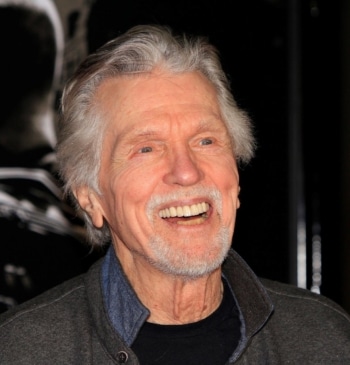 Muere a los 93 años Tom Skerritt, actor de 'Alien' y 'Top [...]