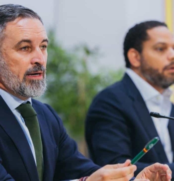 Abascal conjura a su ejecutiva frente a unas generales "existenciales": "Sánchez está [...]