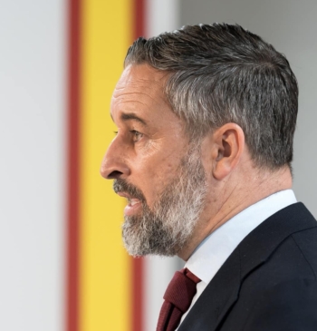 Abascal inicia el camino hacia el 29-N blindado en las encuestas pese [...]