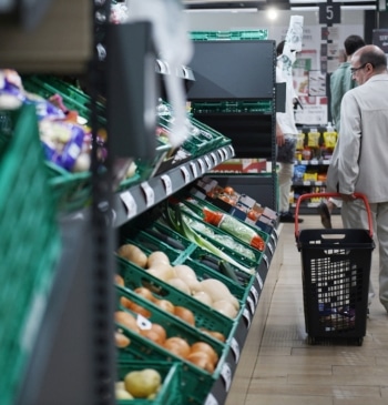 La inflación se ceba con los alimentos frescos: los huevos se disparan [...]