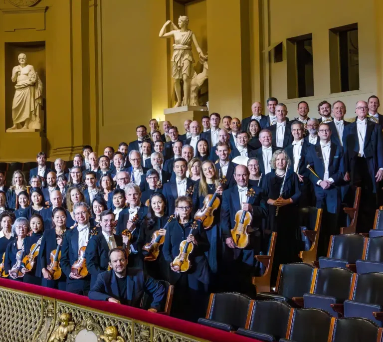 La primera sinfonía que pone a tocar a los músicos con la inteligencia artificial: "Es el lenguaje de nuestra época y debemos lidiar con él"