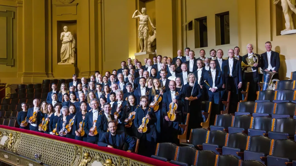 La primera sinfonía que pone a tocar a los músicos con la inteligencia artificial: "Es el lenguaje de nuestra época y debemos lidiar con él" 