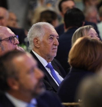 El Constitucional, abocado al bloqueo o a una mayoría progresista si la [...]