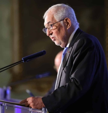 Conde-Pumpido: “Aquí no se borra ni se avala nada. Mi única ideología [...]