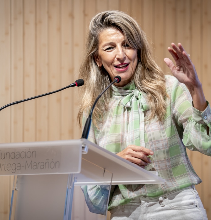 Yolanda Díaz pide a los expertos que el cálculo para subir el salario mínimo impida perder poder adquisitivo