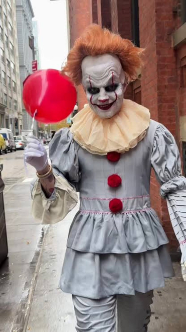 Ed Sheeran disfrazado de Pennywise ('It')