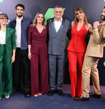 Guerra de cadenas, reproches cruzados y vetos tertulianos en la pequeña pantalla