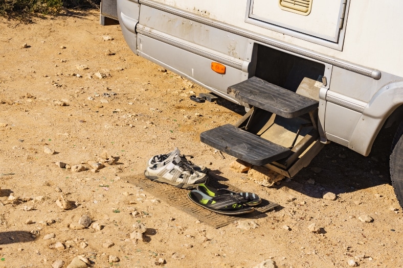 Mejores escalónes plegables camper: doble o instalado - comparativa 2026 6 Motor16 escalon Motor16