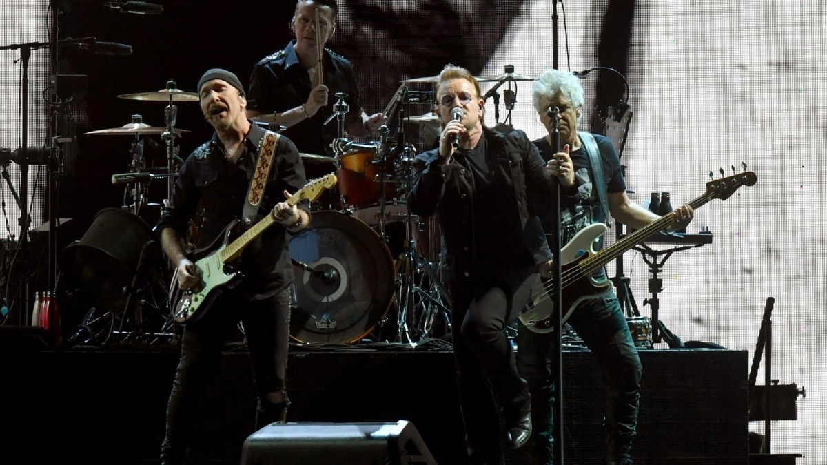U2 en uno de sus conciertos en Australia