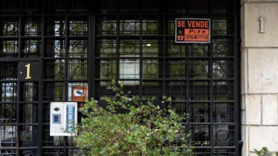 Los marroquíes lideran las compras de vivienda entre los extranjeros pero solo crecen las de colombianos y venezolanos